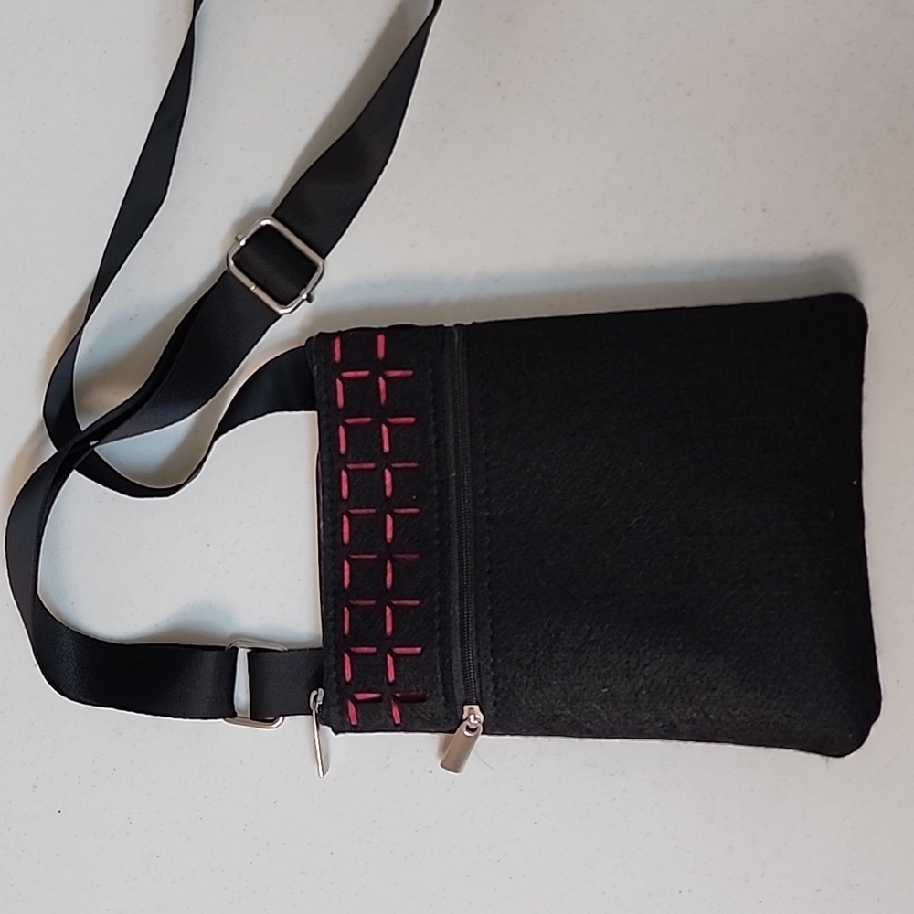 Unique Boutique Modern Bag Collection Cross Body Bag